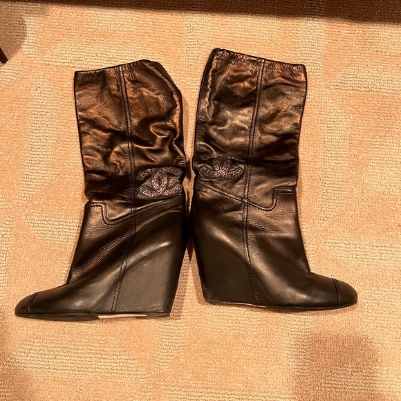 Chanel metallic black wedge calf boot - Picture 1 of 3